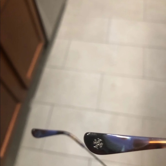 Tory Burch Oval Gradient Sunglasses - Picture 8 of 8